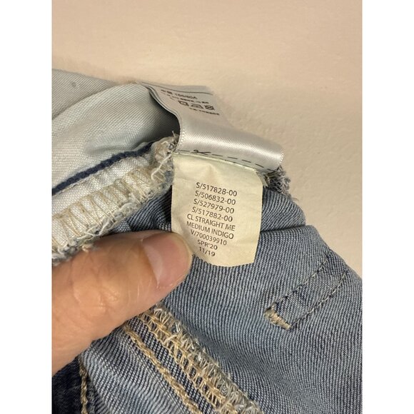 NWT Gap Denim Classic Straight Leg Jeans Regular Light Wash Distressed Look 12/3 - Picture 8 of 13